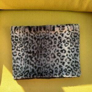 Betsey Johnson leopard print scarf
